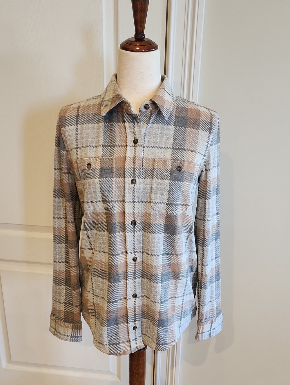 Faherty NWT Legend Plaid Sweater Shirt Small Gray/Tan